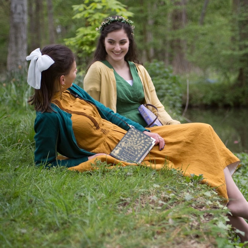 Green and Gold Book Clutch with Strap - Picture 6 of 8